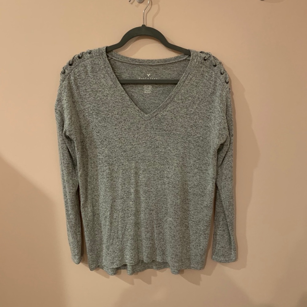 light grey american eagle sweater